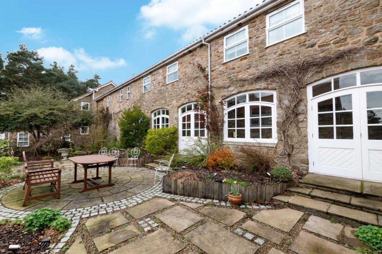 Middlehead Cottages 皮克林 外观 照片